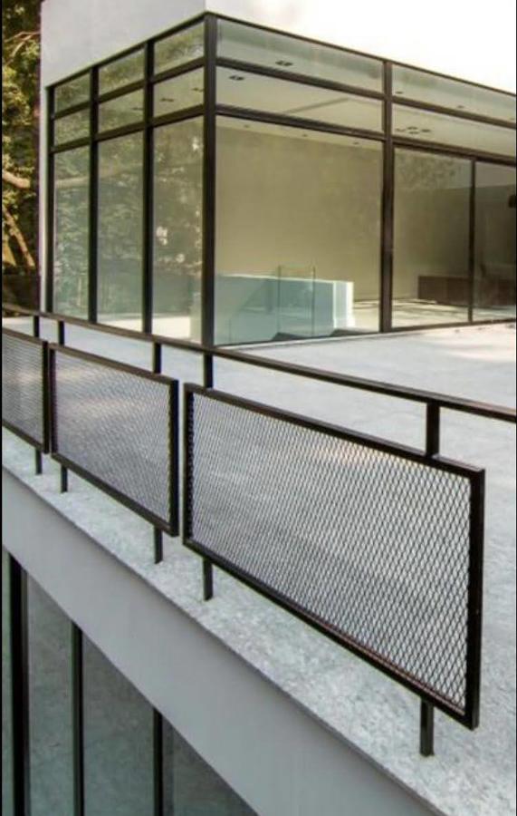 barandal de malla de rejacero