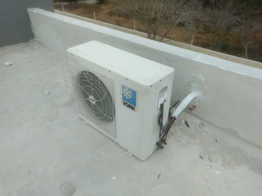 Instalación de equipos aire acondicionado.