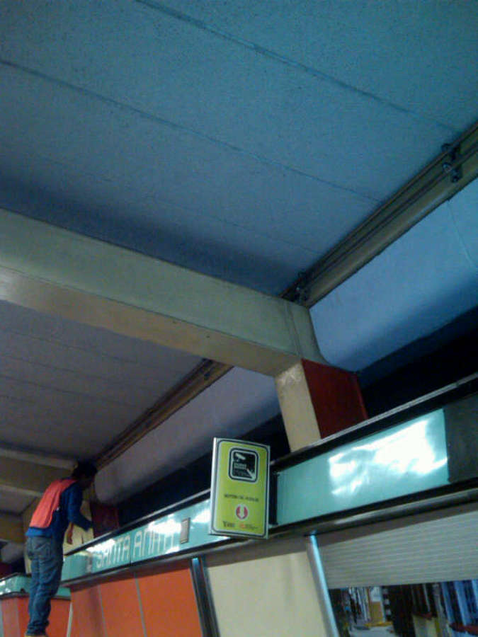 Colocación de camaras en el metro