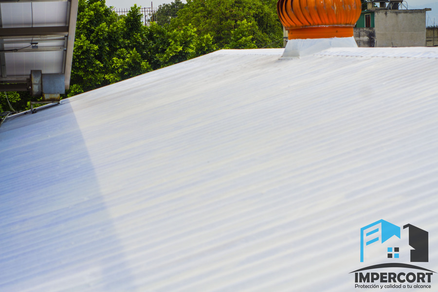 Impermeabilizacion tradicional blanco fresco, aislante termico.