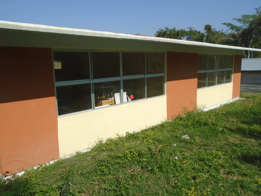 CONSTRUCCION DE AULAS