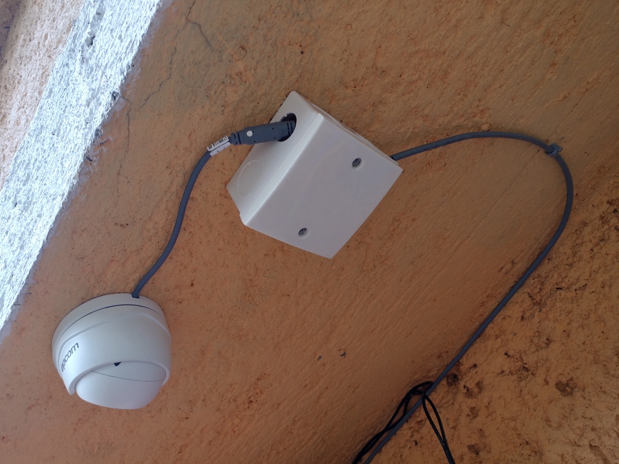 Instalacion de Camara Domo 720p - Cableado Expuesto