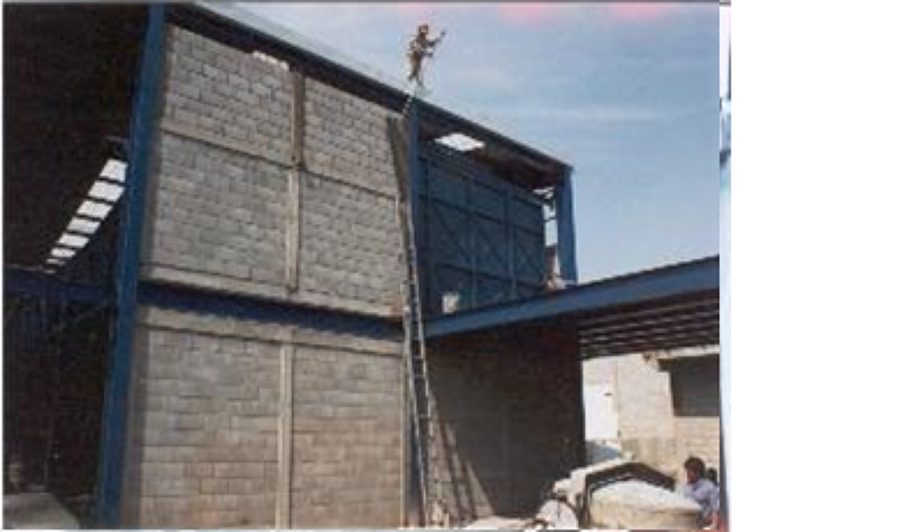 MUROS, CASTILLOS Y ESTRUCTURA METALICA BARNICES