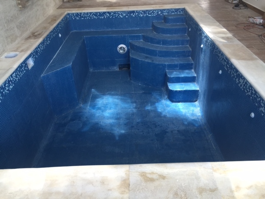 Alberca Con Nado Contra Corriente