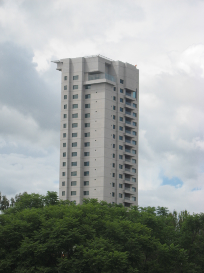 Vista de la torre por fuera