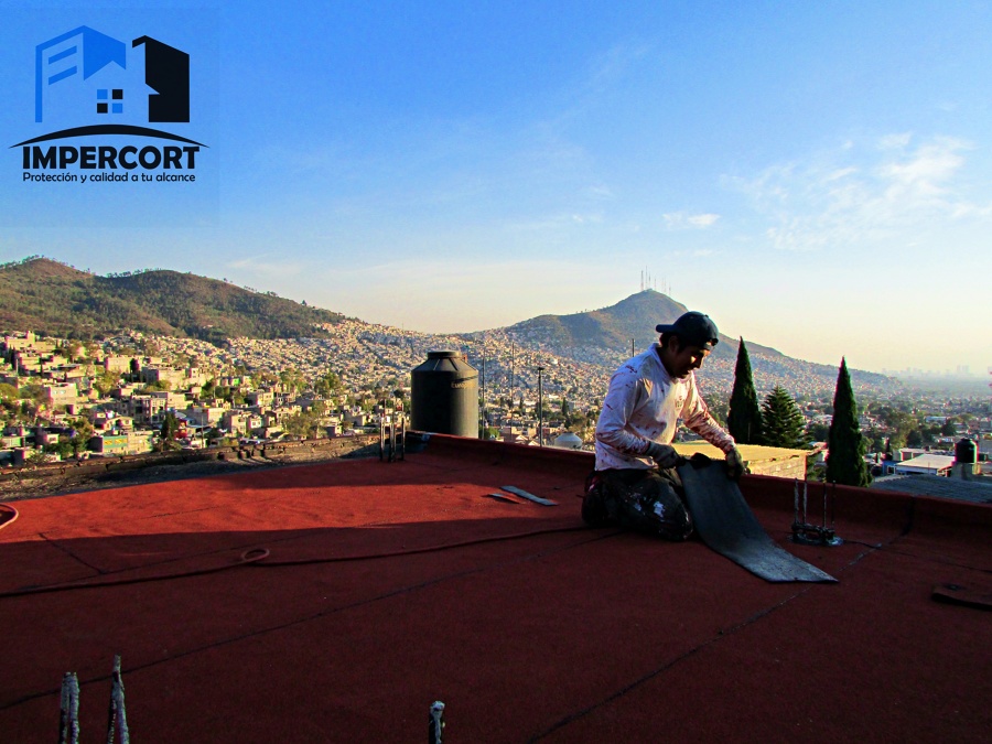 Impermeabilizante prefabricado rojo terracota.