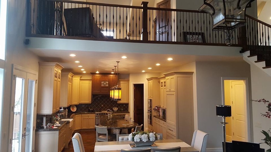 Pintura en barandales,cielos,paredes y cocina