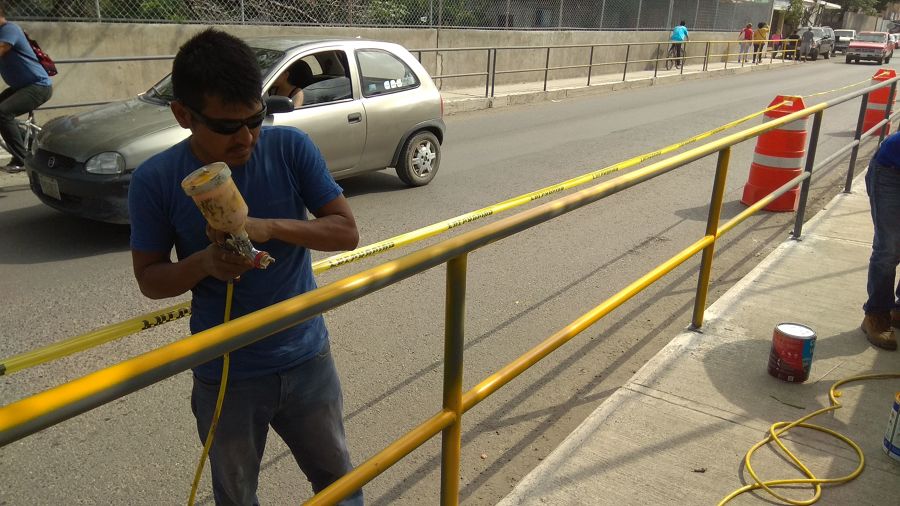 Pintado de Barandal en vialidad