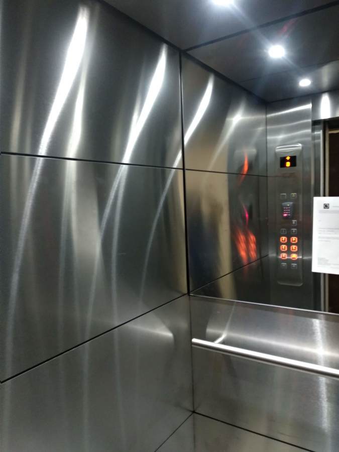 Cabina de elevador remodelada