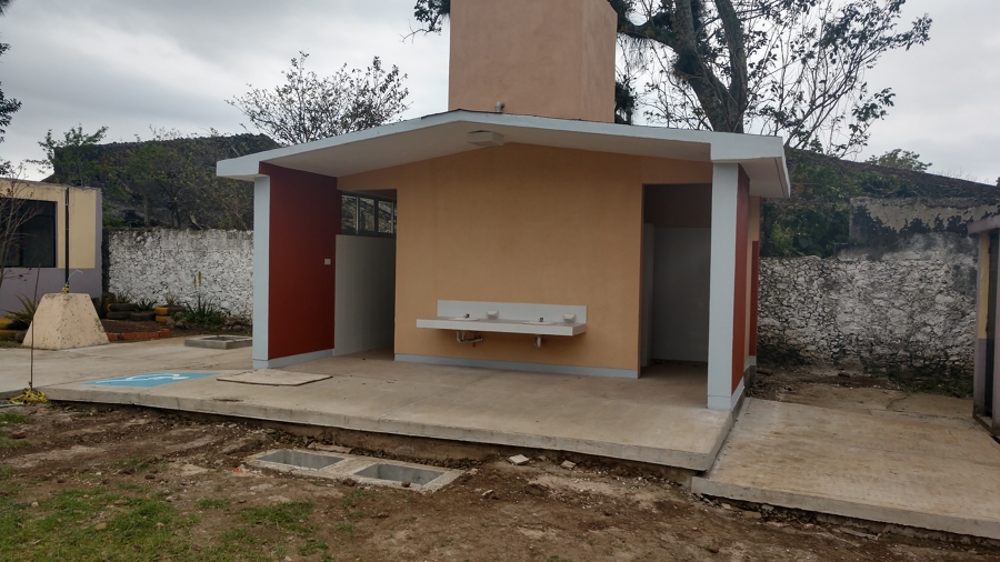 CONSTRUCCION DE SERVICIOS SANITARIOS