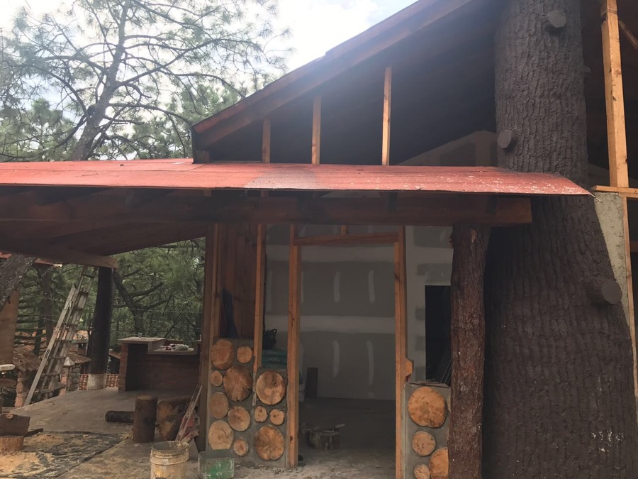 Construcción de cabaña en madera