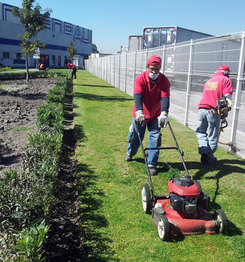 JARDINERIA INTEGRAL MACOT