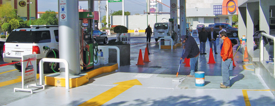 MANTENIMIENTO DE PISO EN GASOLINERA