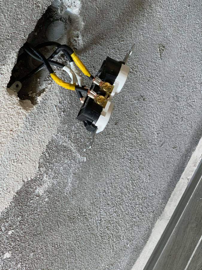 Contactos polarizados