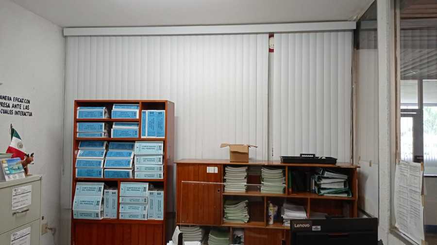 SUMINISTRO Y COLOCACION CORTINAS PVC