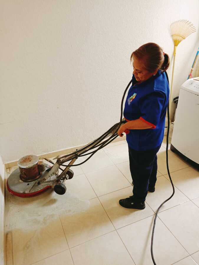 Limpieza con pulidora