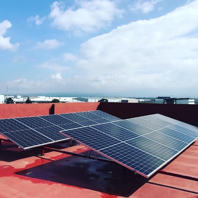Instalación de Paneles Solares, interconexión a Red.