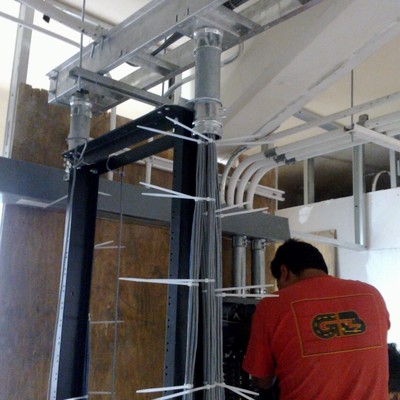 RACKS T TABLEROS ELECTRICOS