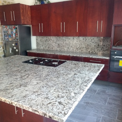 Cubierta e isla de cocina