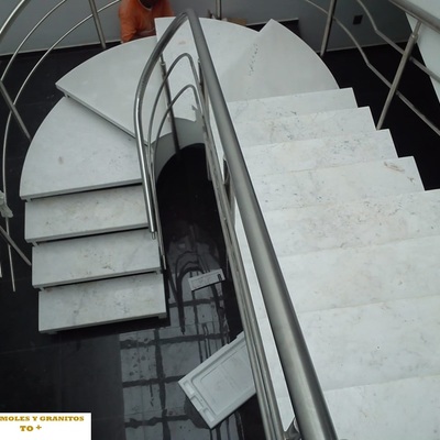 Escalera en Marmol