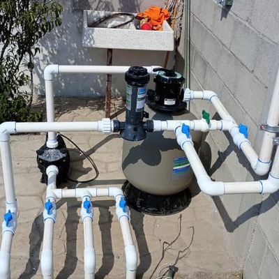 Colocación de Equipo de Filtracion para Alberca de 4x7