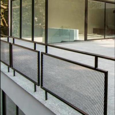 barandal de malla de rejacero