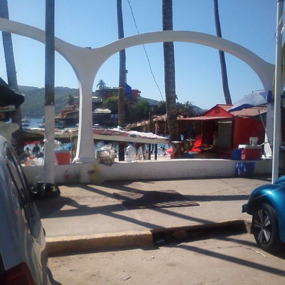 ARCOS DE 3 PUNTOS EN PLAYA CALETA.