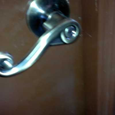 CAMBIO DE CHAPAS DE PUERTAS