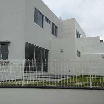 Casa Habitacion en el Fracc. Valle Imperial, en Zapopan, Jal.