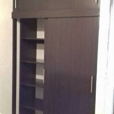 closet color chocolate