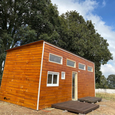 "Refugio Contemporáneo en el Corazón de la Naturaleza"