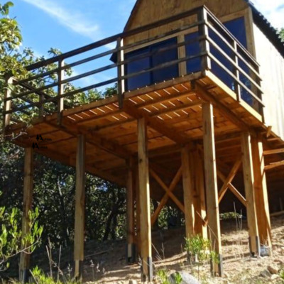 "Refugio de Campo: Cabaña Semi Alpina en las Alturas"