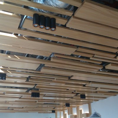 Acabados de plafones de madera