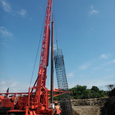 MANIOBRA PARA INTRODUCIR ACERO PARA PILA DE CIMENTACION EN PERFORACION