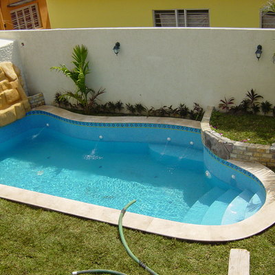 Alberca con azulejo veneciano