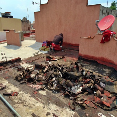 Impermeabilizante rollo prefabricado, membrana prefabricada o alfombra prefabricada.