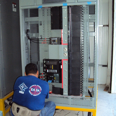 TABLERO DE DISTRIBUCIÓN TRIFASICO PARA LA INDUSTRIA