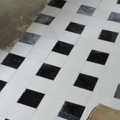 Piso de mármol incrustado