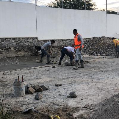 Construcción de estacionamiento