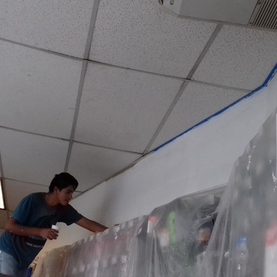 Trabajos de pintura. Tiendas Radioshack .