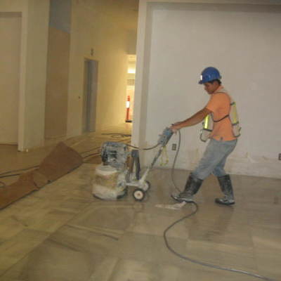 DESBASTADO DE PISOS DE MARMOL