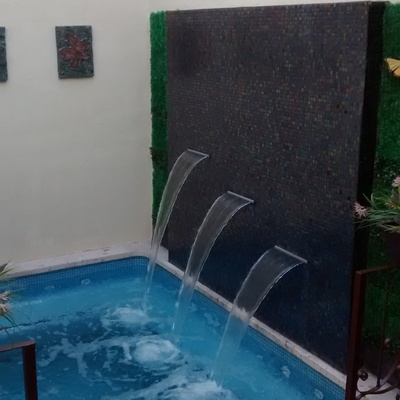 Alberca cascada desnivel