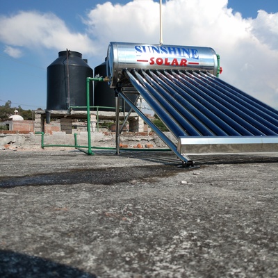 INSTALACIÓN DE CALENTADOR SOLAR