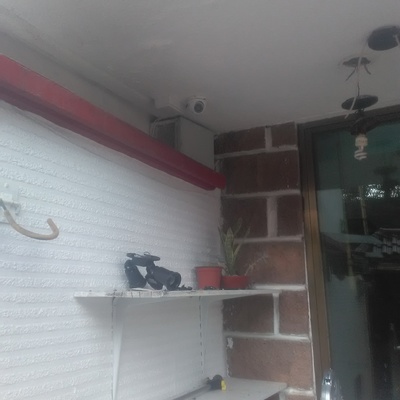 instalacion de camaras de videovigilancia en patio principal