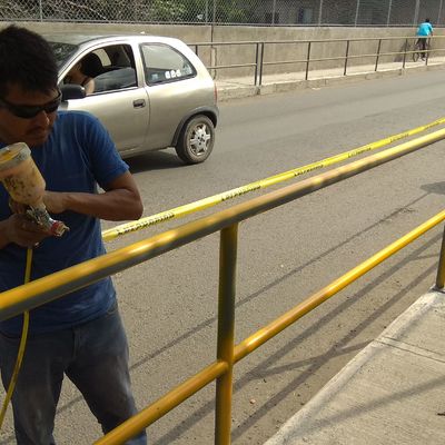 Pintado de Barandal en vialidad