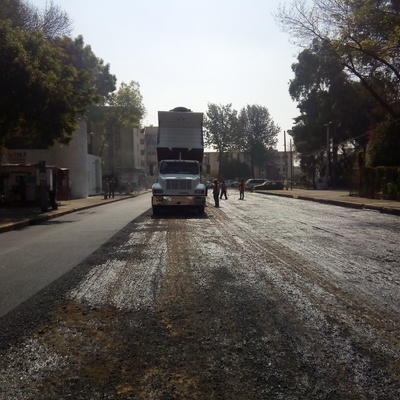 Asfaltando calles