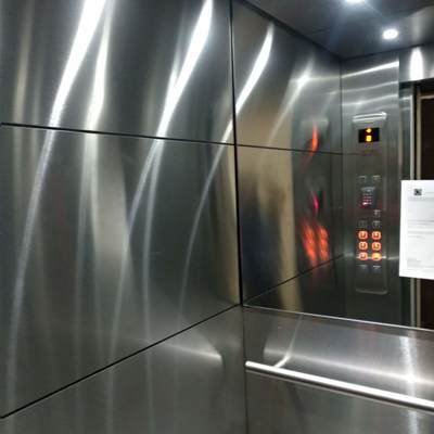 Cabina de elevador remodelada