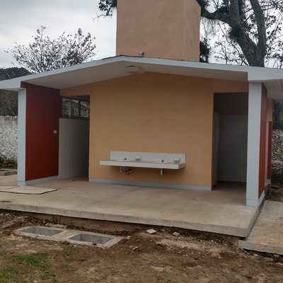 CONSTRUCCION DE SERVICIOS SANITARIOS