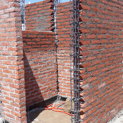 LES CONSTRUIMOS CON MATERIALES DE LA REGION