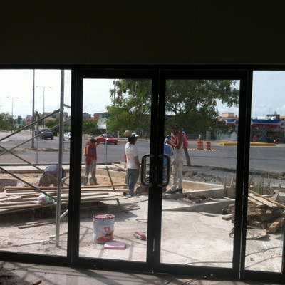 Puertas linea pesada 7eleven